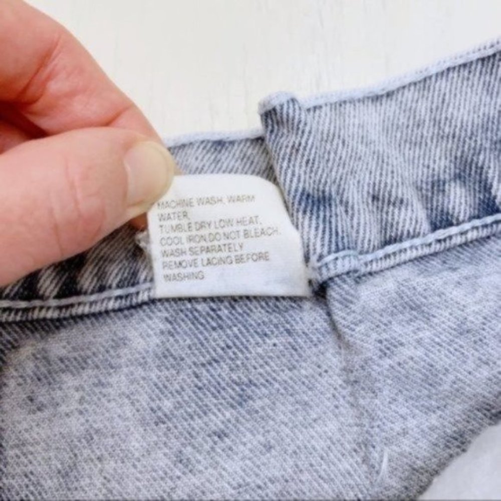 Vintage 90s Mom Jeans Lace-Up Cuff Tapered High Waisted White Washed 26 - Picture 10 of 10